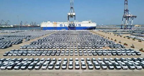 電動(dòng)化浪潮下，傳統(tǒng)車(chē)企的集體焦慮與生存之戰(zhàn)